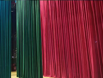 助力教育領(lǐng)域舞臺(tái)建設(shè)，推動(dòng)校園文化發(fā)展！星海中學(xué)報(bào)告廳舞臺(tái)阻燃幕布建設(shè)項(xiàng)目